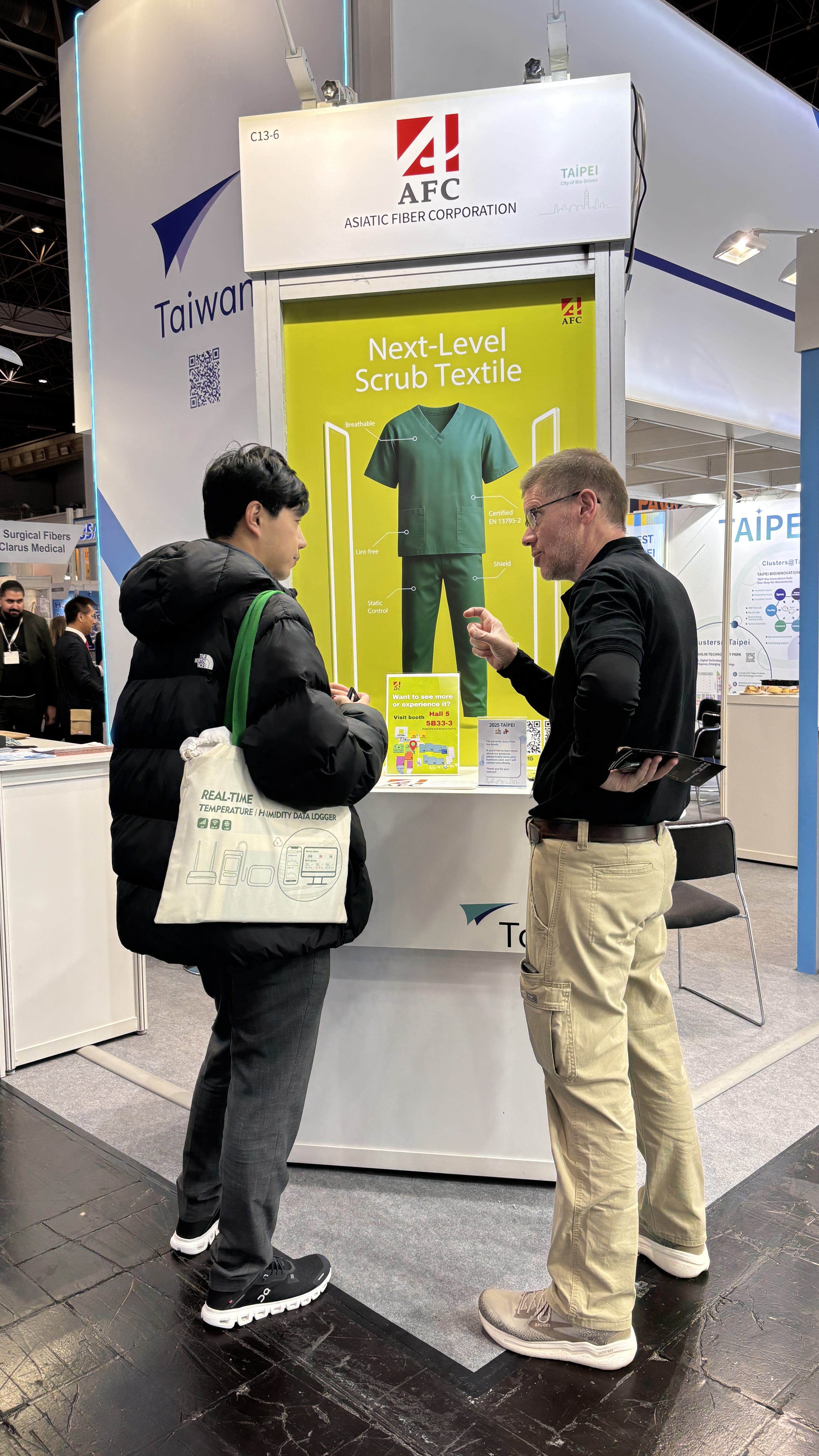 豪紳纖維科技的C-R15手術刷手衣，展現永續醫療紡織創新力